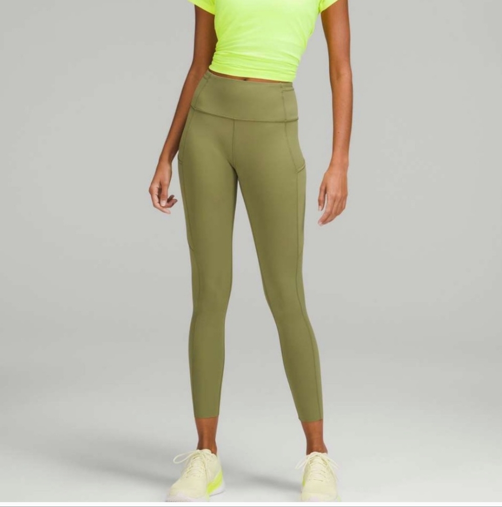 NWOT Lululemon Fast and Free High-Rise Tight 25" Size 2